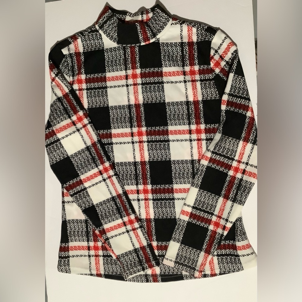 SHEIN Black and Red Plaid Turtleneck Sweater